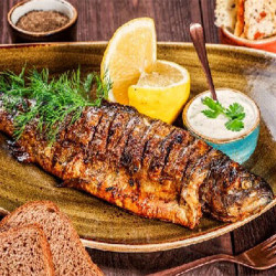 Лаврак - печен - кг.