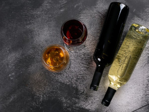 Съвети за поръчка и съхранение на алкохолни напитки у дома