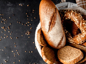 Хлябът и хлебните изделия: неизменна част от българските трапеза, история, бит и култура